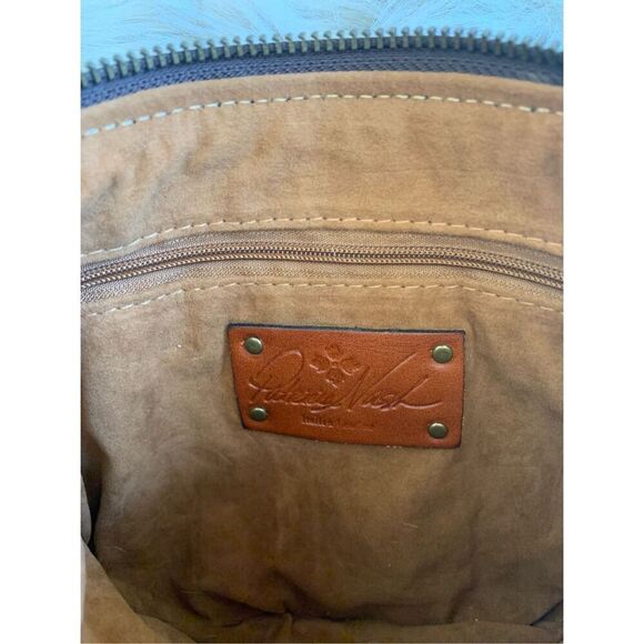 Patricia Nash spring buck collection wristlet - Picture 4 of 4